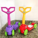 Calesita Patinete Mini Scooty Menino, multicor