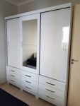 Guarda Roupa Casal com Espelho 3 Portas de Correr e 9 Gavetas Camille