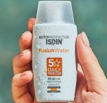 Fotoprotetor Isdin Fusion Water 5 Stars, ISDIN