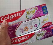 Creme Dental Colgate Total 12 Professional Gengiva reforçada 140g