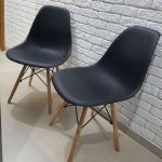 Jogo de Cadeiras Pé Palito Assento Preto Nell