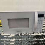 Micro-ondas Panasonic 21L NN-ST25L