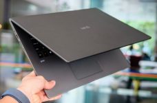 Notebook LG Gram Intel Core i5, 8GB RAM, 256GB SSD, Tela 14 IPS FHD, Windows 10 Home, Titanium – 14Z90N