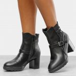 Bota Mooncity Cano Médio Tratorada Elástico Fivela Feminina