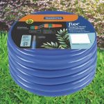 Mangueira Flex Azul em PVC 2 Camadas para jardim 20 m com engate rosqueado e esguicho – Tramontina