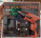 BLACK+DECKER Parafusadeira a Bateria 4.8V Bivolt com 16 Acessórios e Carregador KC4815B