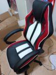 Cadeira Gamer ROYALE Preto, Branco e Vermelho com Regulagem de altura