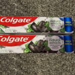 Creme Dental Natural Carvão Ativado 140g, Colgate