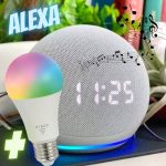 Echo Dot (4ª geração) | Smart Speaker com Relógio e Alexa + Lâmpada Smarteck 12W