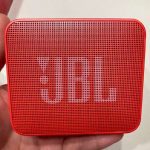 Caixa de Som Portátil JBL Go Essential, Bluetooth, À Prova D’água, Vermelho