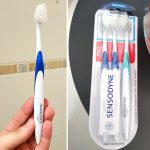 Sensodyne Escova Dental Gentle para Dentes e Gengivas Sensíveis 3unid