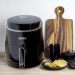 Fritadeira Black Digital Fryer 3,2L Oster com Painel Touch