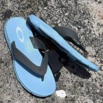 Chinelo Oakley Banks Masculino