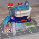 Mega City Garagem Pista De Carrinhos Estacionamento 4 Carros