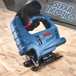 Bosch Serra tico-tico GST 680 500W 220V, 1 lâmina e protetor anti-farpas