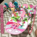 Cadeira de Descanso Balanço Funtime Maxibaby into 3 Pontos, (Até 18 kgs), Unicórnio ou Leão Multicolorida