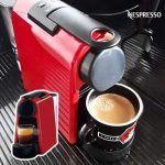 Cafeteira Nespresso Essenza Mini D30 automática vermelha para cápsulas monodose