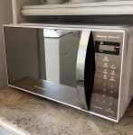 MICRO-ONDAS PANASONIC 21LT NN-ST27LWRUN 700W 127V ESPELHADA (AM)