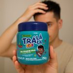 Trá Lá Lá Gel Cola Condicionante Personagem Kids Azul 250 G