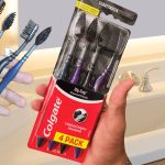 Escova Dental Colgate ZigZag Carvão 4 unid, CN07784A, Preto