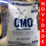 Sabão em Pó Omo Lavanderia Perfect White Profissional Concentrado 3,5kg