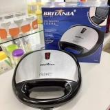 Sanduicheira Britânia Crome Preto e Cinza – 750W Antiaderente