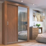 Guarda-Roupa Herval Baden com 2 Portas, 2 Prateleiras e Espelho