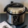 Panela de Pressão Elétrica Electrolux PCE20 900W – 5L Timer Controle de Temperatura