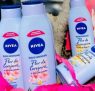 NIVEA Loção Hidratante Óleos Essenciais Flor de Cerejeira & Óleo de Jojoba 400ml