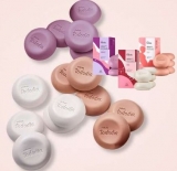 Kit de Sabonetes com 3 Caixas (1 ameixa e flor de baunilha, 1 cereja e avelã e 1 tâmara e canela) com 5 unidades de 90 g cada