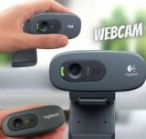 Webcam HD Logitech C270 com Microfone Embutido e 3 MP para Chamadas e Gravações em Vídeo Widescreen