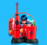 Escova de Dente Infantil Miraculos Lady Bug Multilaser Saúde- HC428, Vermelho
