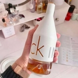 In2U Her Calvin Klein Perfume Feminino – Eau de Toilette