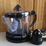 Espremedor de Frutas Mondial E-02 Premium – Elétrico 30W 1,25L Automático