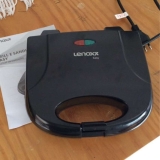 Sanduicheira Grill Elétrica Lenoxx PSD121 Preta 127V