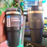 Stanley Copo de viagem Adventure Quencher 590 ml Carvão