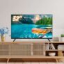 TV LED 32″ HD HQ Conversor Digital Externo 3 HDMI 1 USB Design Slim. *ESTA TV NÃO É SMART*