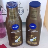 NIVEA Hidratante Desodorante Beleza Radiante Cuidado Intenso 200ml