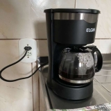Cafeteira Elétrica 15 Xícaras Elgin Sistema corta-pingos Preta
