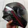 Capacete Moto R8 Pro Tork Fechado 58 Preto/Vermelho Viseira Fumê