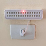 Luminária De Emergência 30 LEDS 2W Elgin Bivolt