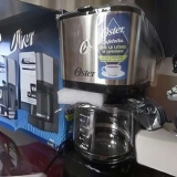 Cafeteira Oster Inox, 1,2L, 110V, Preto/Inox, 750W