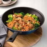 Panela Wok Antiaderente Tramontina de Alumínio – Ravena Azul 24cm
