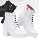 Bota Feminina Cano Curto Fashion Salto Alto Tratorado
