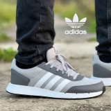 Tênis Run50s V1 adidas