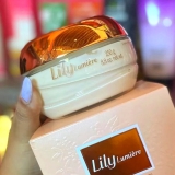 Creme Acetinado Hidratante Corporal Lily Lumière 250g