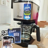 Cafeteira Oster Inox, 1,2L, 110V, Preto/Inox, 750W, OCAF600