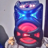 Amvox Caixa de Som Amplificada ACA 255 Hit – 250W RMS