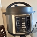 Panela de Pressão Elétrica Electrolux Pcc15 de 5L 1000w