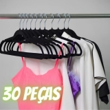 Cabides De Veludo Adulto Fino Antideslizante Roupas 30 Peças Cor Preto